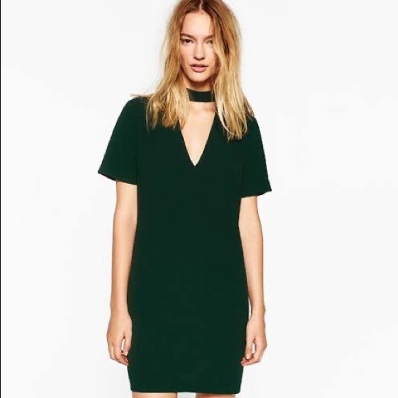 Zara V Neck Dress with choker neck collar - Picture 13 of 14